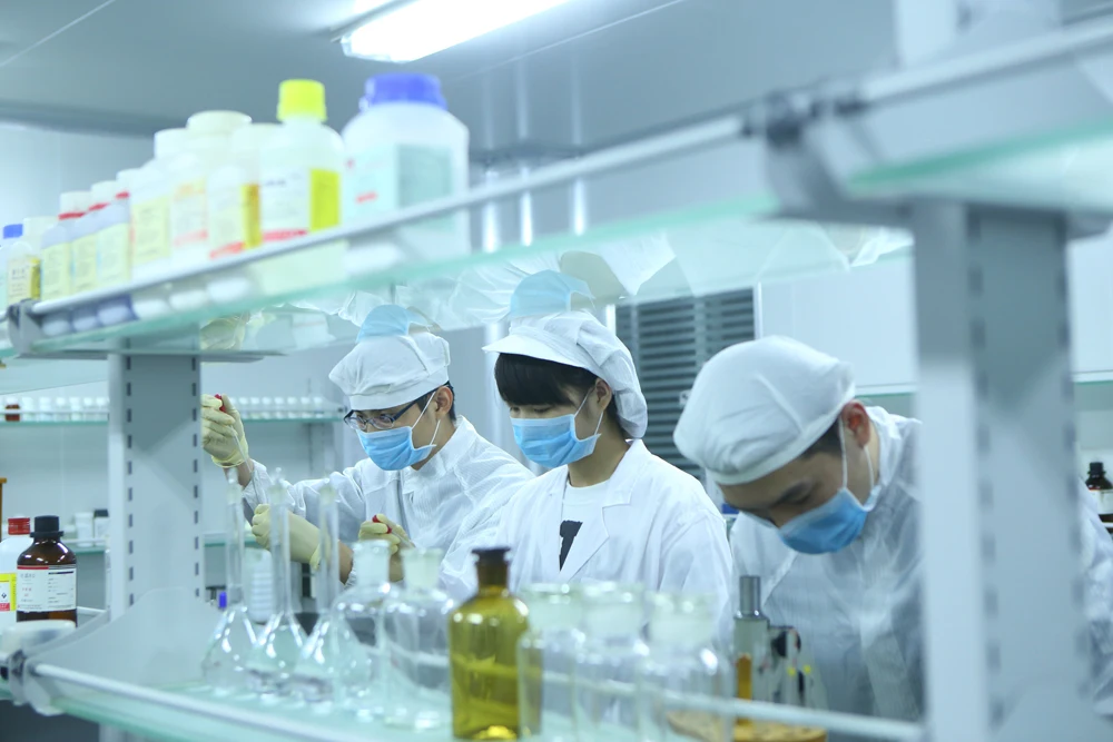 OEM Organic Castor Oil Natural Massage Oil Moisturizing Jamaica Black Castor Oil for hair Eyelashes and Eyebrows private label