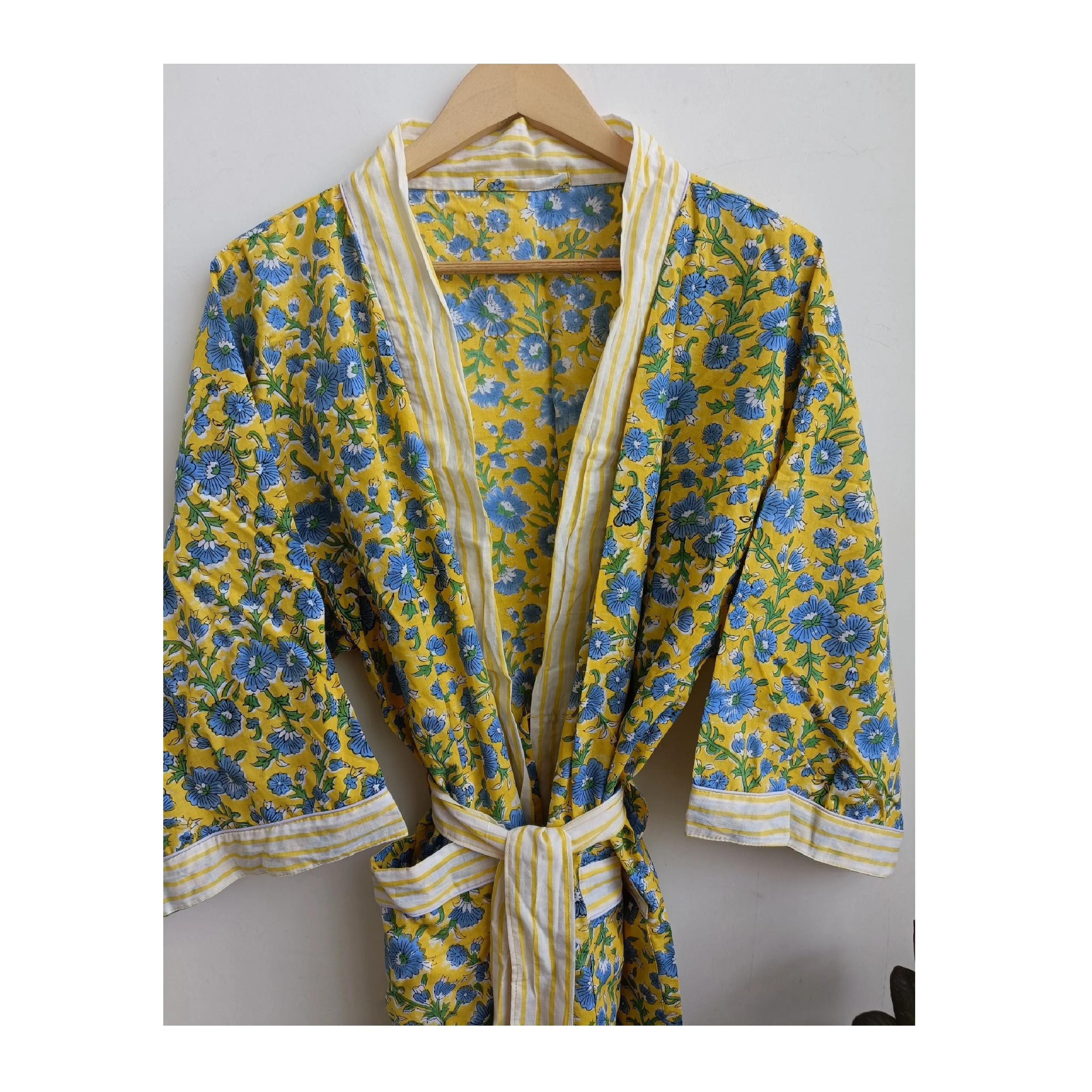 Good Quality Best Price 100% Cotton Wholesale Waffle Bathrobe Kimono Robes Ladies Wear And Beach Wear