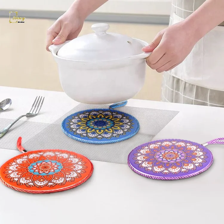 Mandala printing OEM custom round shape ceramic tile pot trivet mats with cork base heat resistant for kitchen table decoration