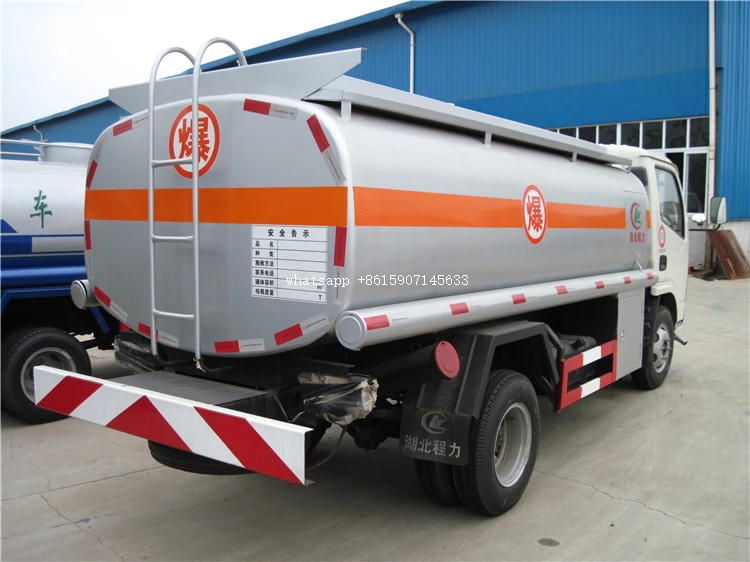 DONGFENG 2-5CBM Euro3 Standard Petroleum Tanker Truck Mobile Petrol Station Truck