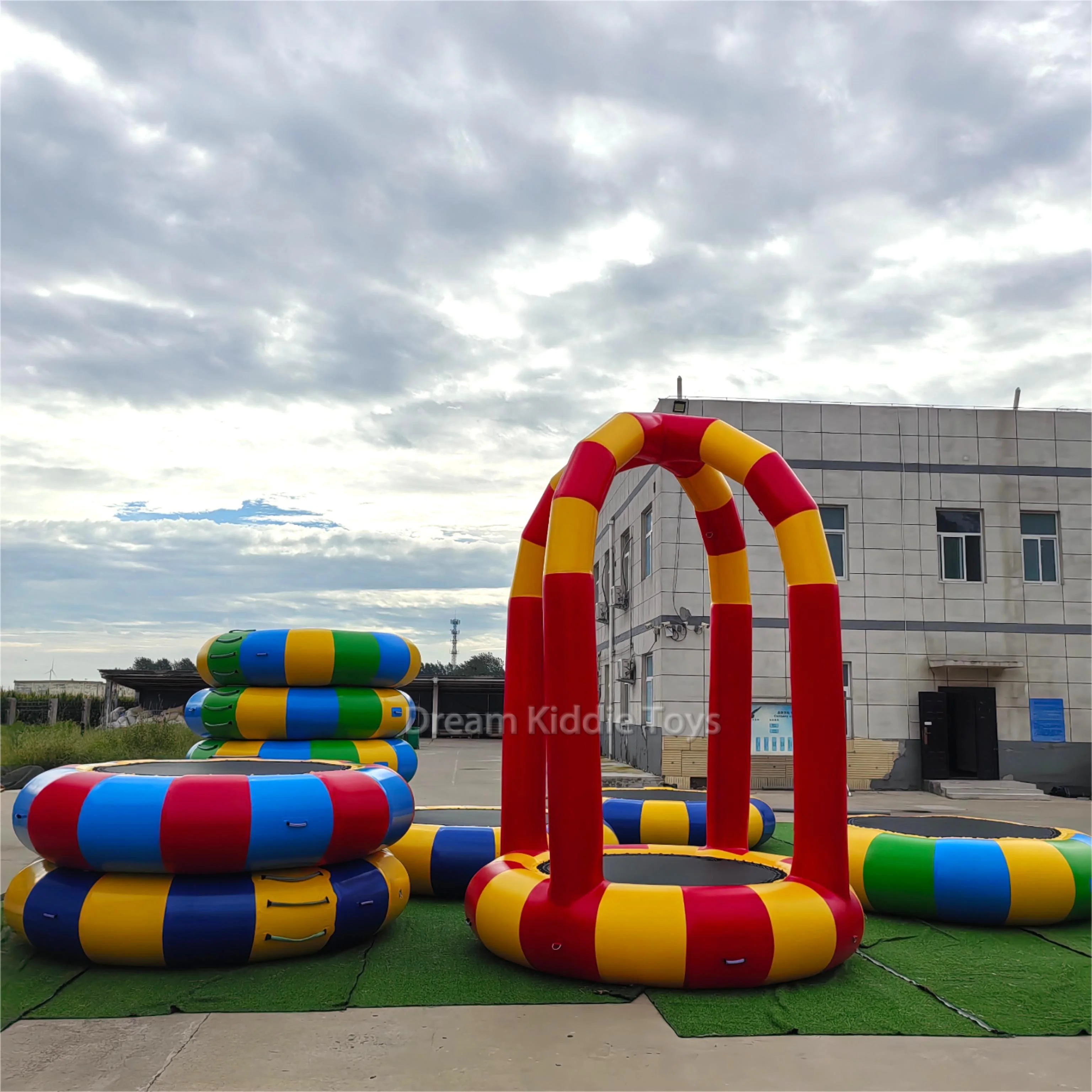 Inflatable Interactive Game Inflatable Sport Game  Airtight  Bungee Trampoline For Kids