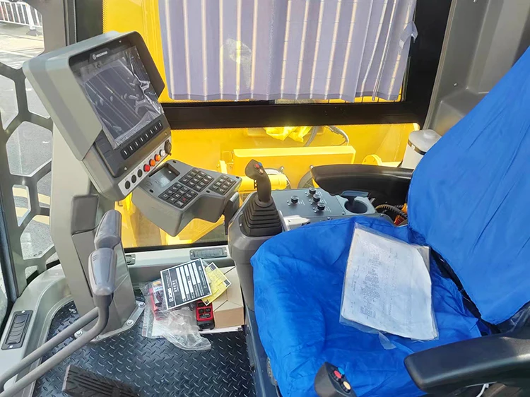 XCMG Official XGC130-I Second Hand Tracked Crane 130 Ton Lattice Boom Crawler Crane Price for Sale