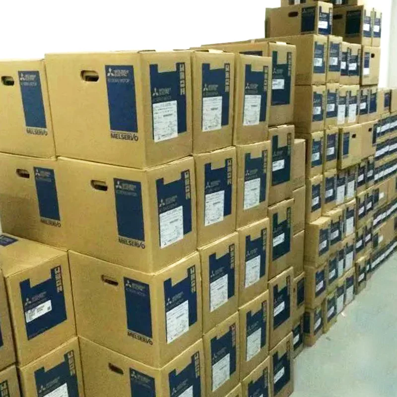  В наличии оригинал Mitsubishi сенсорный экран HMI