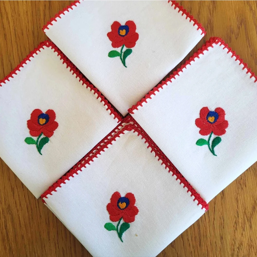 High Quality Custom Linen Embroidered Napkin Washable Table Cloth for Family Family Dinner Wedding Party