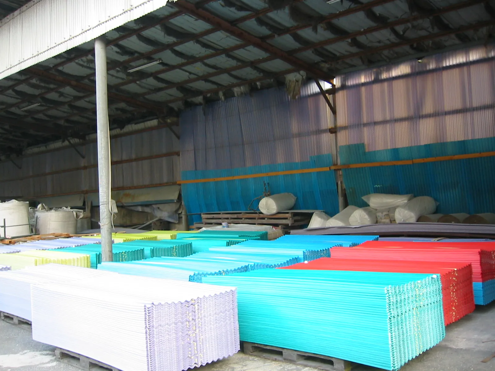 Made In Taiwan Clear And Colored Corrugated Roofing Sheet Roofing Tiles Made From PVC Plastic