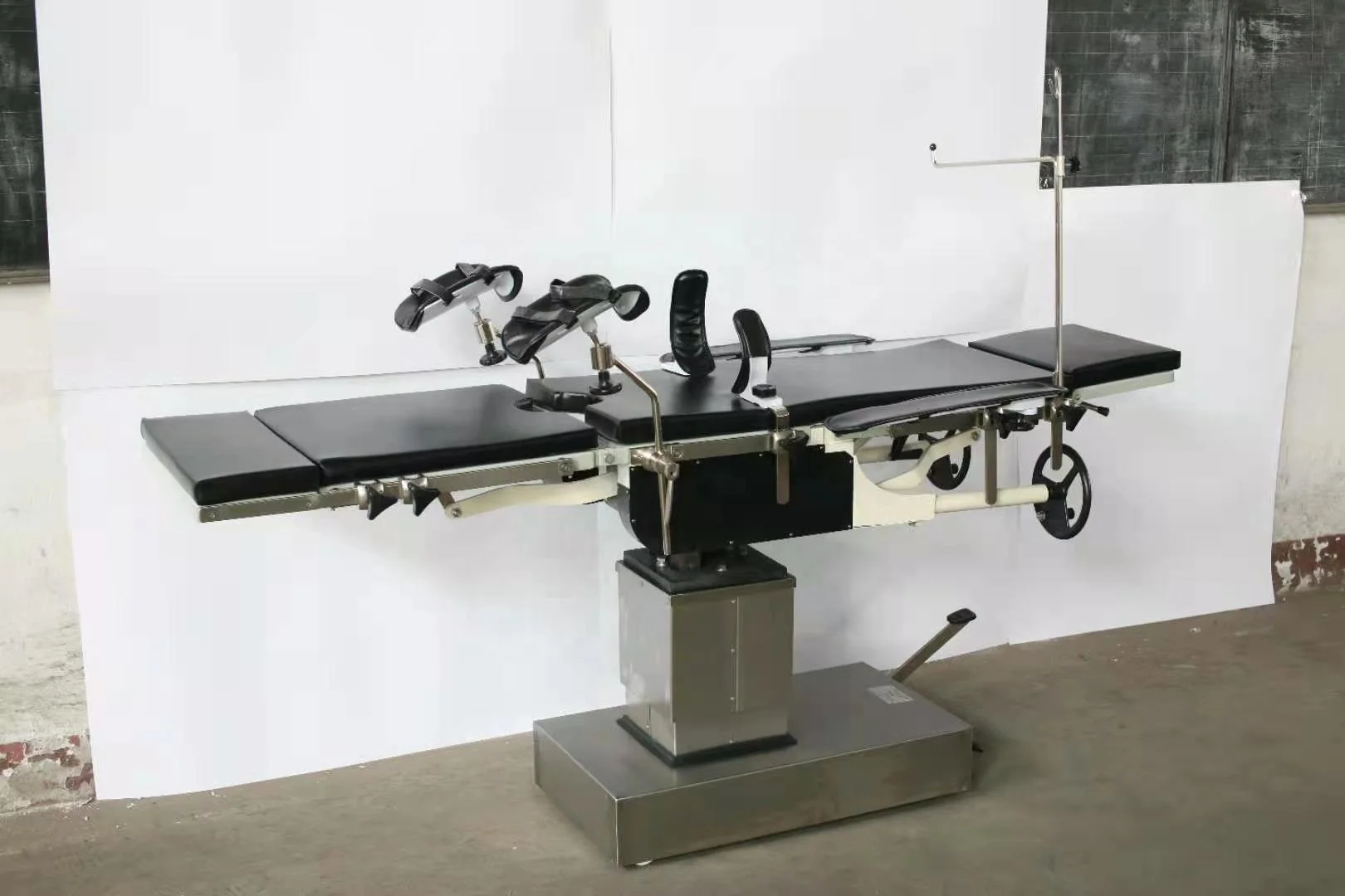 
Factory price gynecological examination table delivery bed OT table operating table 