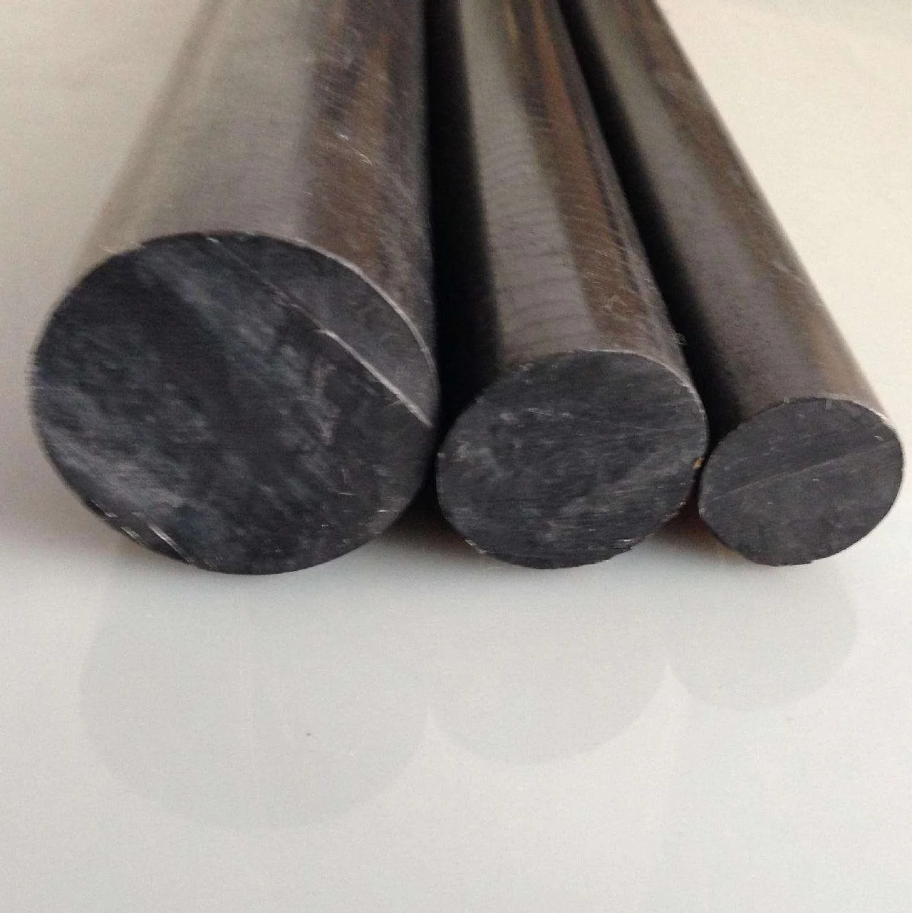 Carbon fiber reinforced epoxy resin pultrusion rod