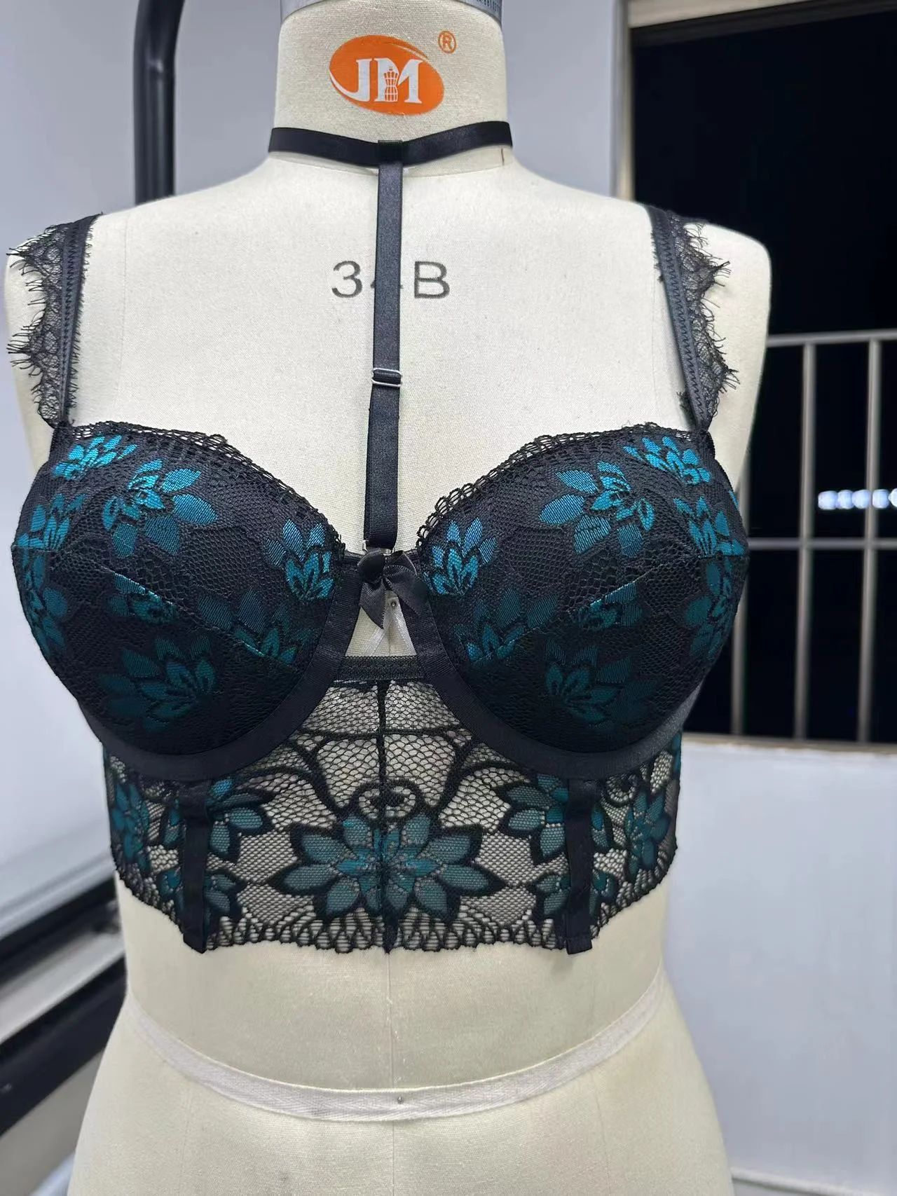 2024 New Design Underwear Women Black And Red Hollow Out Sexy Mature Open Hot Sex Girl Bikini Set Lingerie For Women