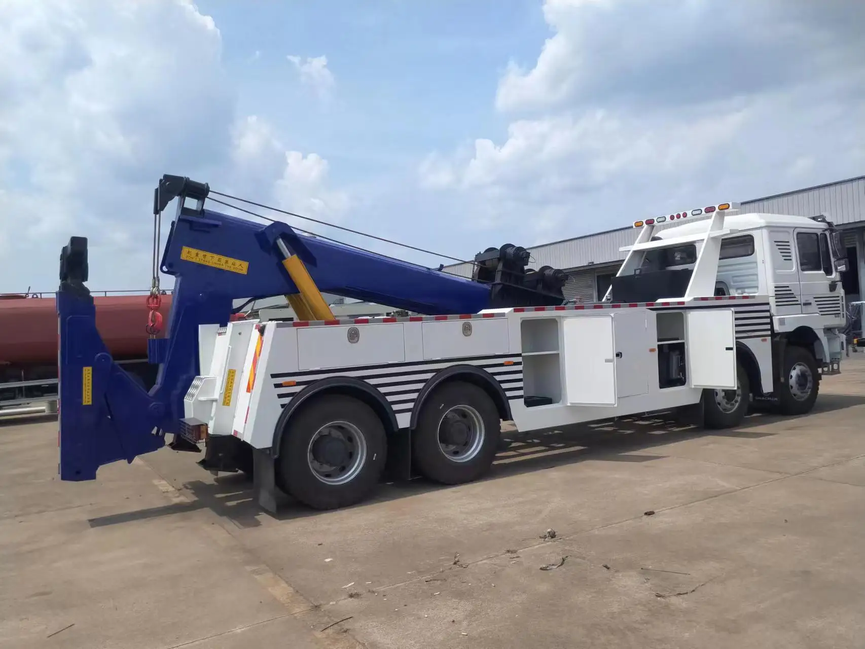 Best Shacman F3000 Heavy Duty 30 tons Rotator Truck Towing And Lifting Integrated Wrecker breakdown truck wrecker tow truck