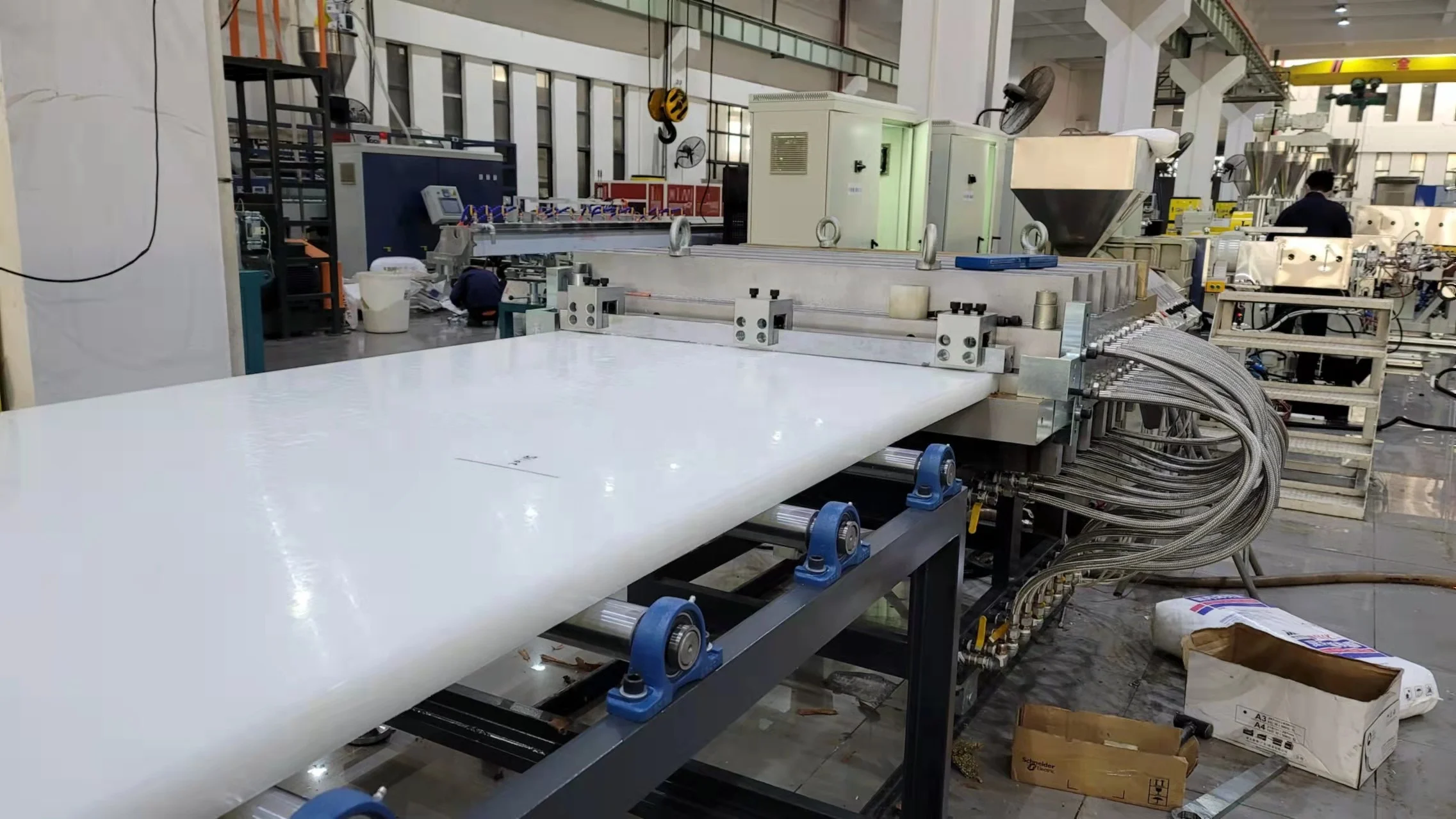 POM thick board machine