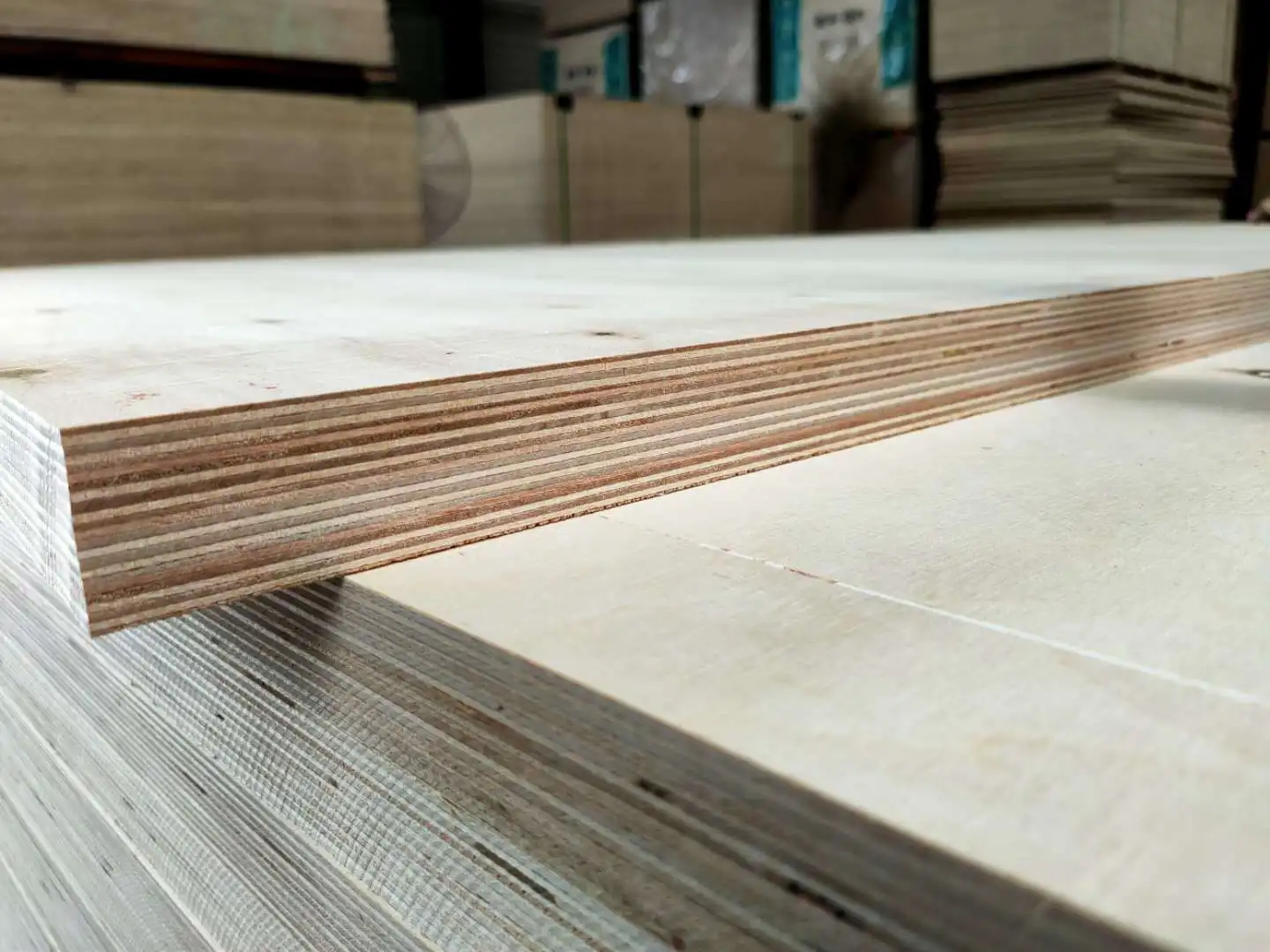 28mm okoume 19 Ply Hardwood Core Board Marine Shipping Container Flooring Plywood For sale