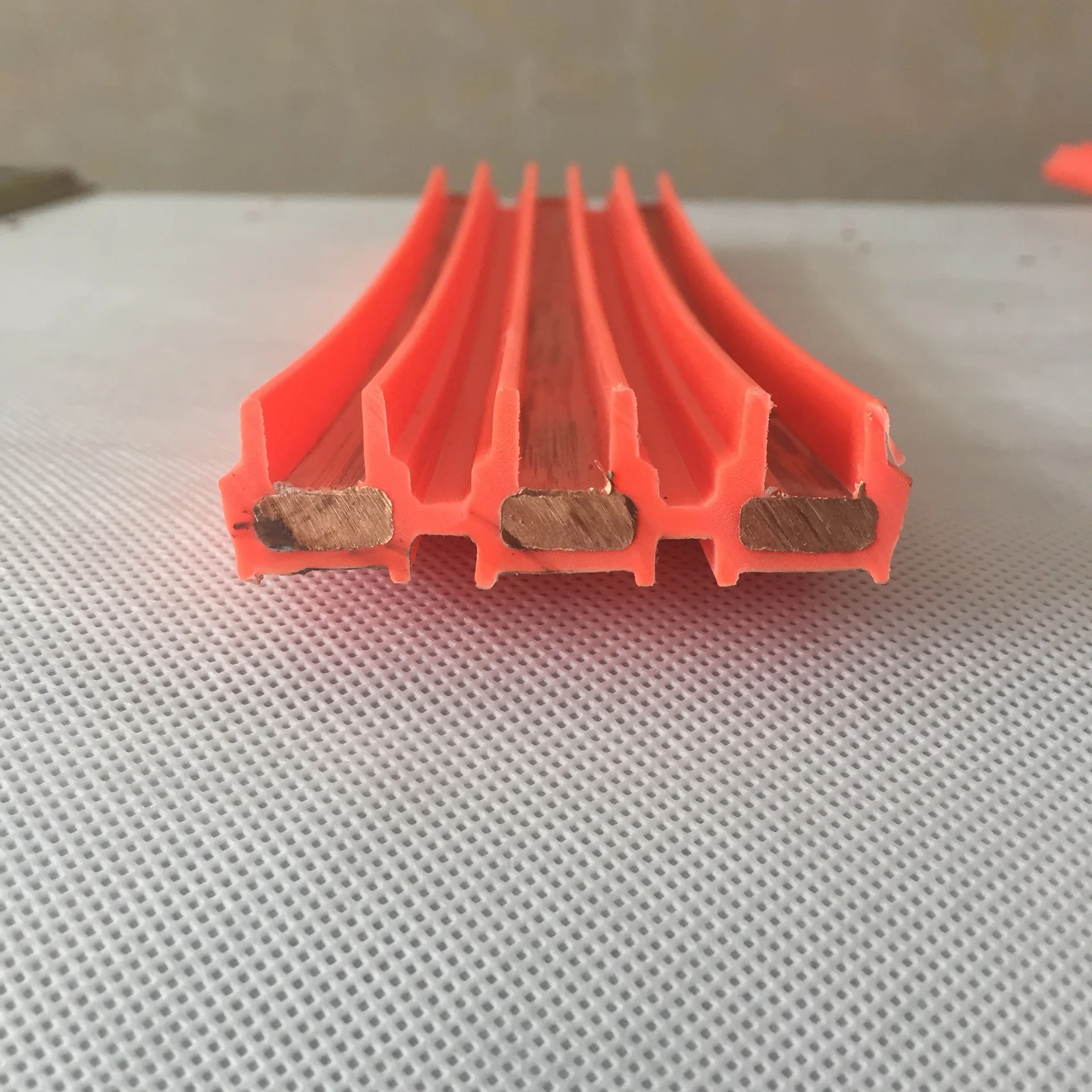 Factory Supply 3p 60a Crane Busbar Insulated Power Rail Current Collector