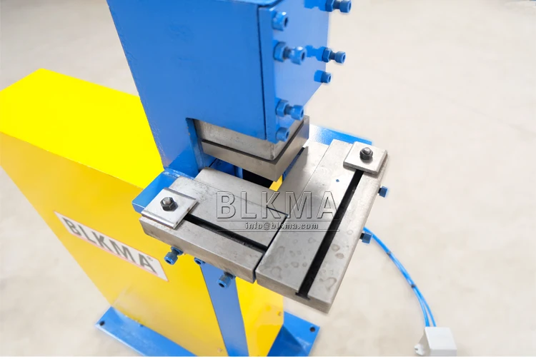 HVAC Air Pneumatic Corner Shearing Notcher Machine for Sale/Metal Sheet Cutting