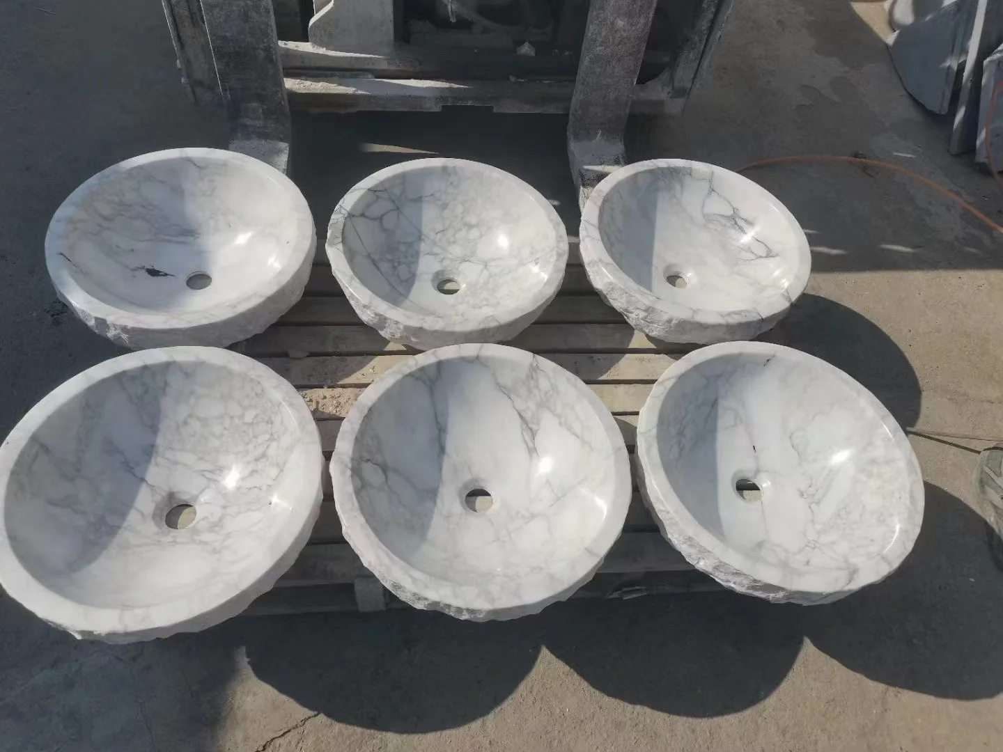 European Natural Beige Marble Stone Outdoor Hand Wash Basin