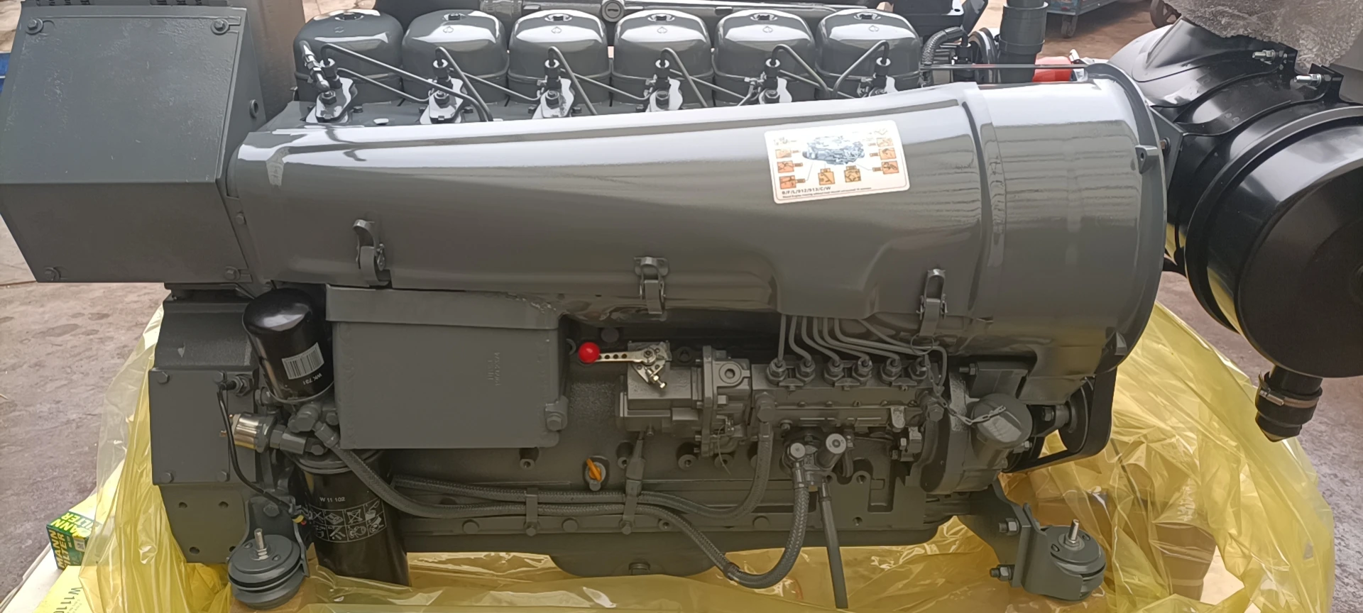 Дизельный двигатель Duetz BF6L913C с 6 цилиндрами для генератора и строительства, от 114 кВт до 143 кВт