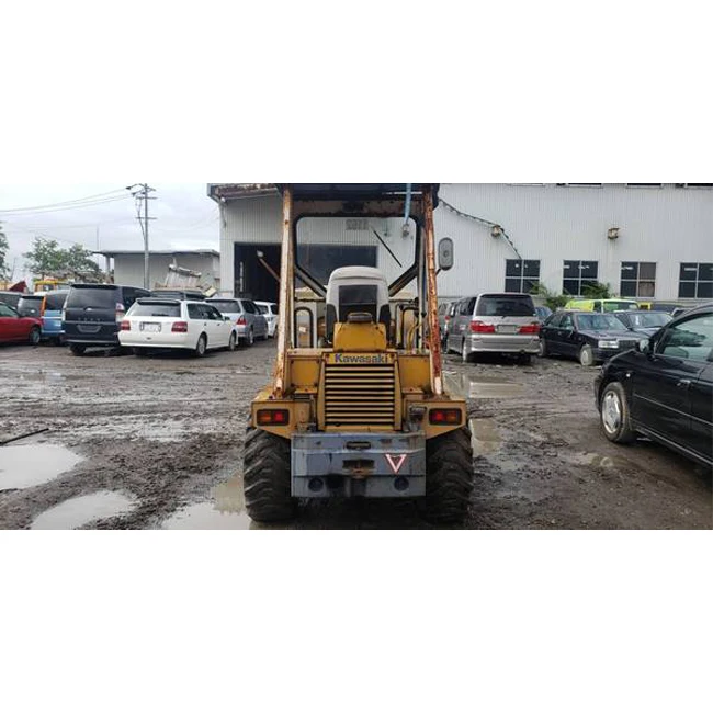 Used kawasaki wheel loader with superior stability and security