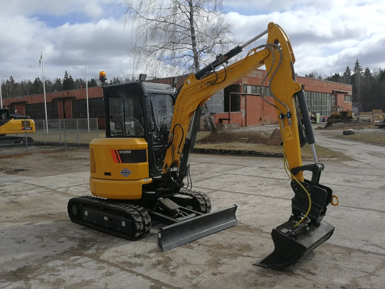 Заводская цена CLG9035E 3.5Ton мини-экскаватор с гидравлическим выключателем для продажи