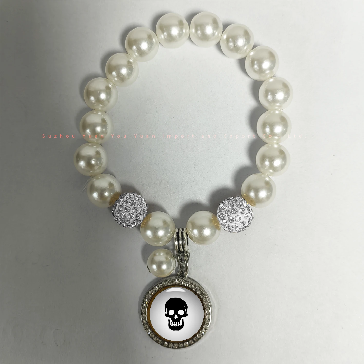 Пиратский пиратский флаг со смертельным исходом (левассер перевернутый) шармы имитируемый бисером из 2 полимерной глины браслет