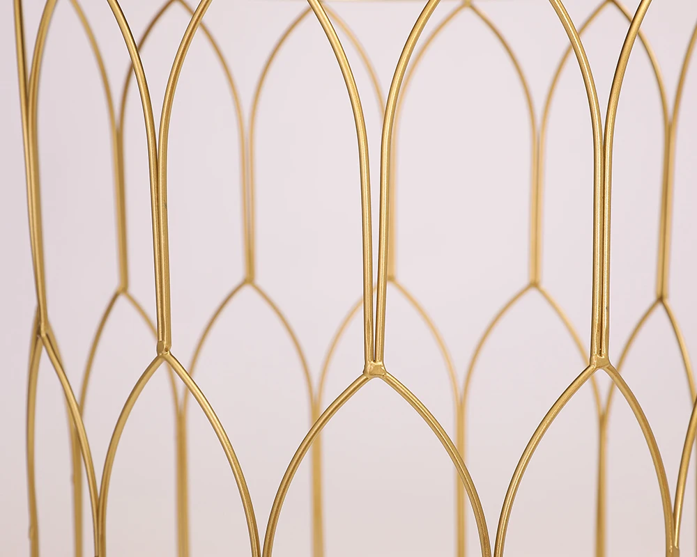 Simple line table top mirror coffee table