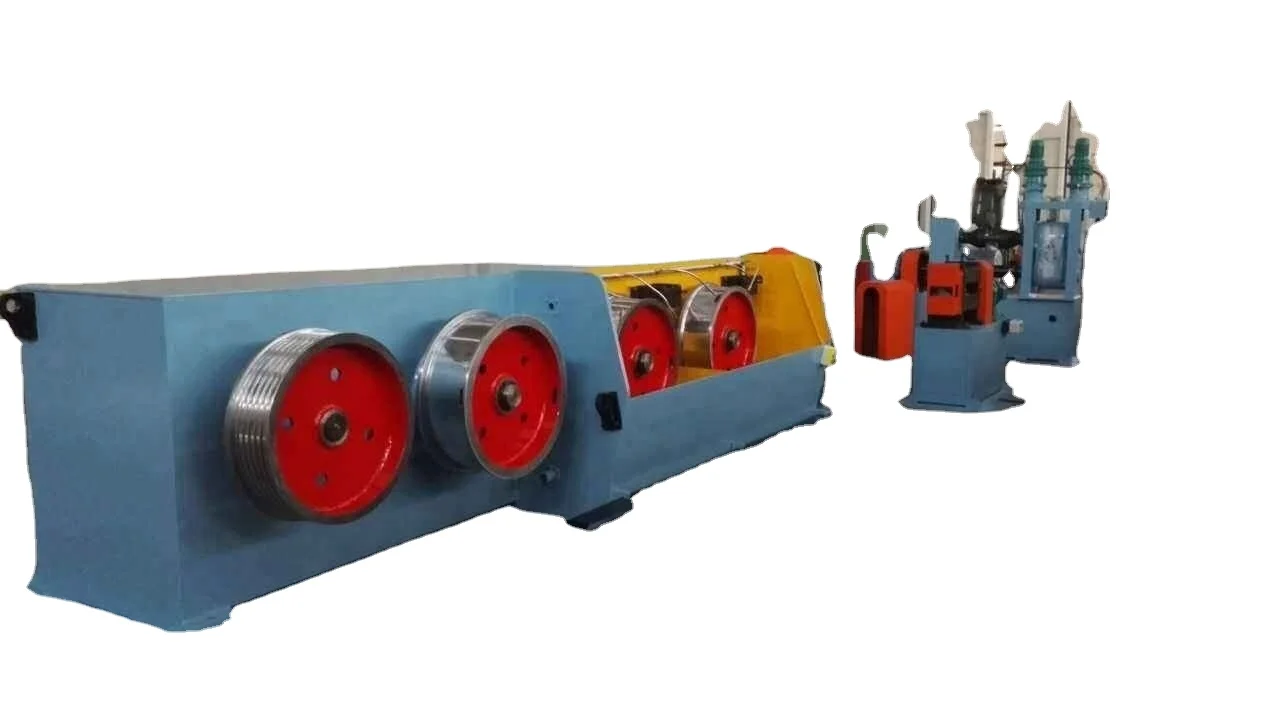 Interlaminar insulation paper folding machine for amorphous foil coil winding