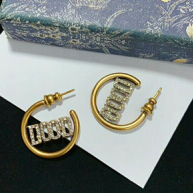 New Design Letter Earrings for Women Circle Hoop Trendy Gold Color Luxury Designer Fashion