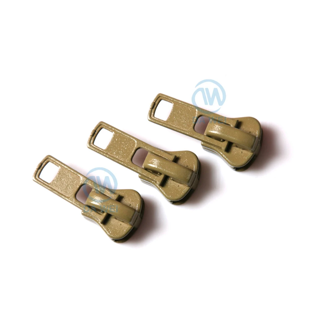 
DAWEI Brand Hot Sale 10# Conventional Automatic Lock Plastic Zipper Head Can Be Customized Micro Standard Zipper Head 