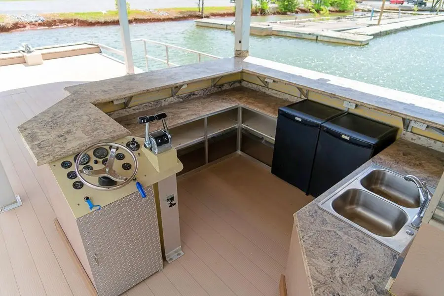 Kinlife Large Tanker Boat 50-Person Capacity Safe and Stable Easy to Control for Entertainment and Passenger Use