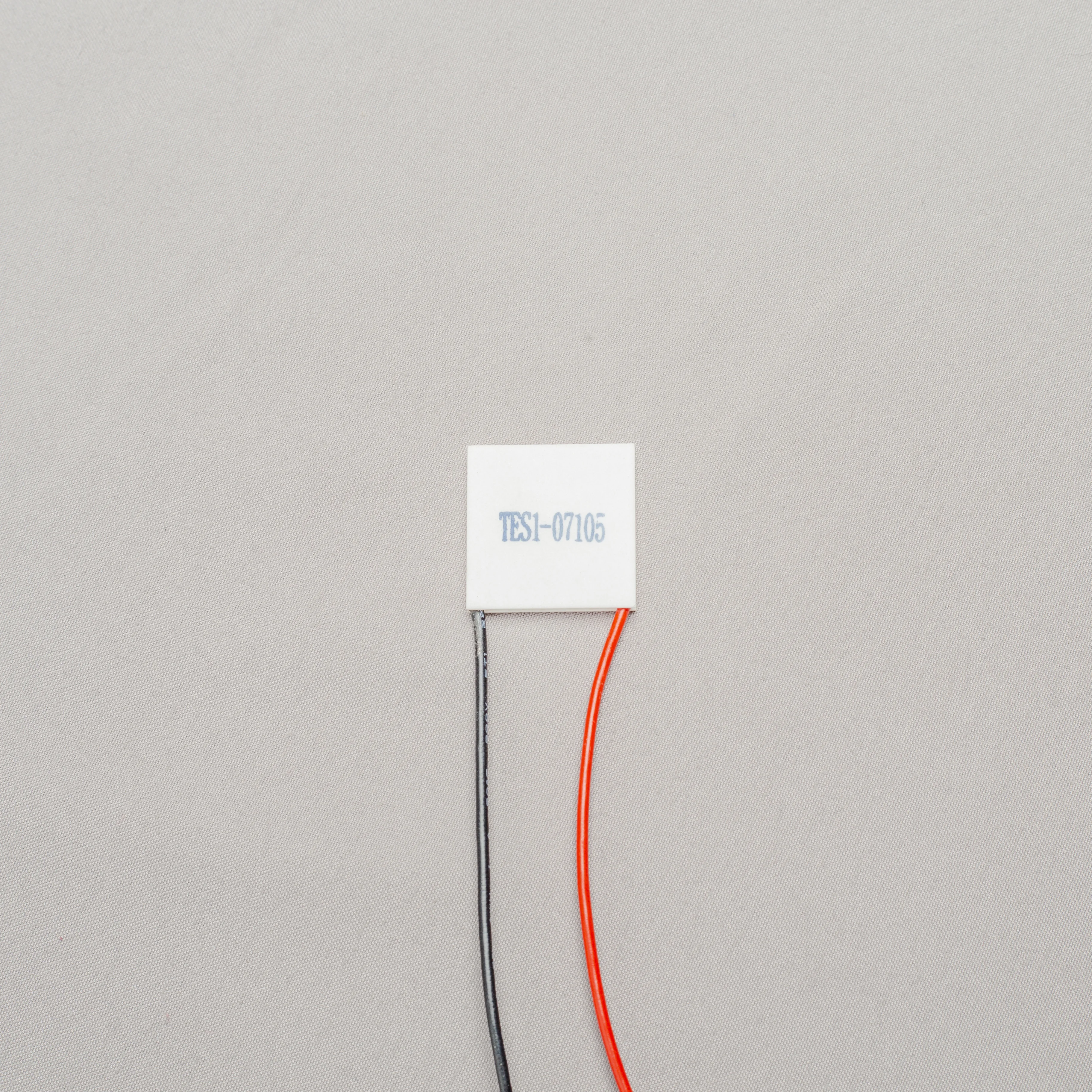 8V/6В TES1-07105 23*23 одноступенчатый themoelectric охлаждающий Пельтье плиты модуль