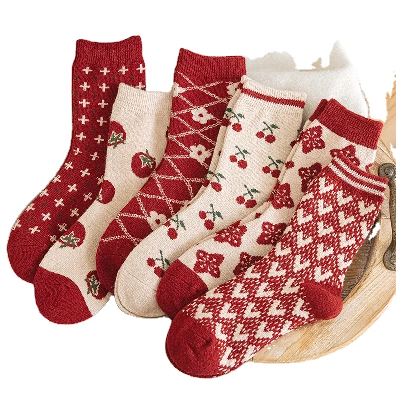 Wholesale winter luxury breathable fashion designer comfortable warm woolen custom cotton women crew  socks