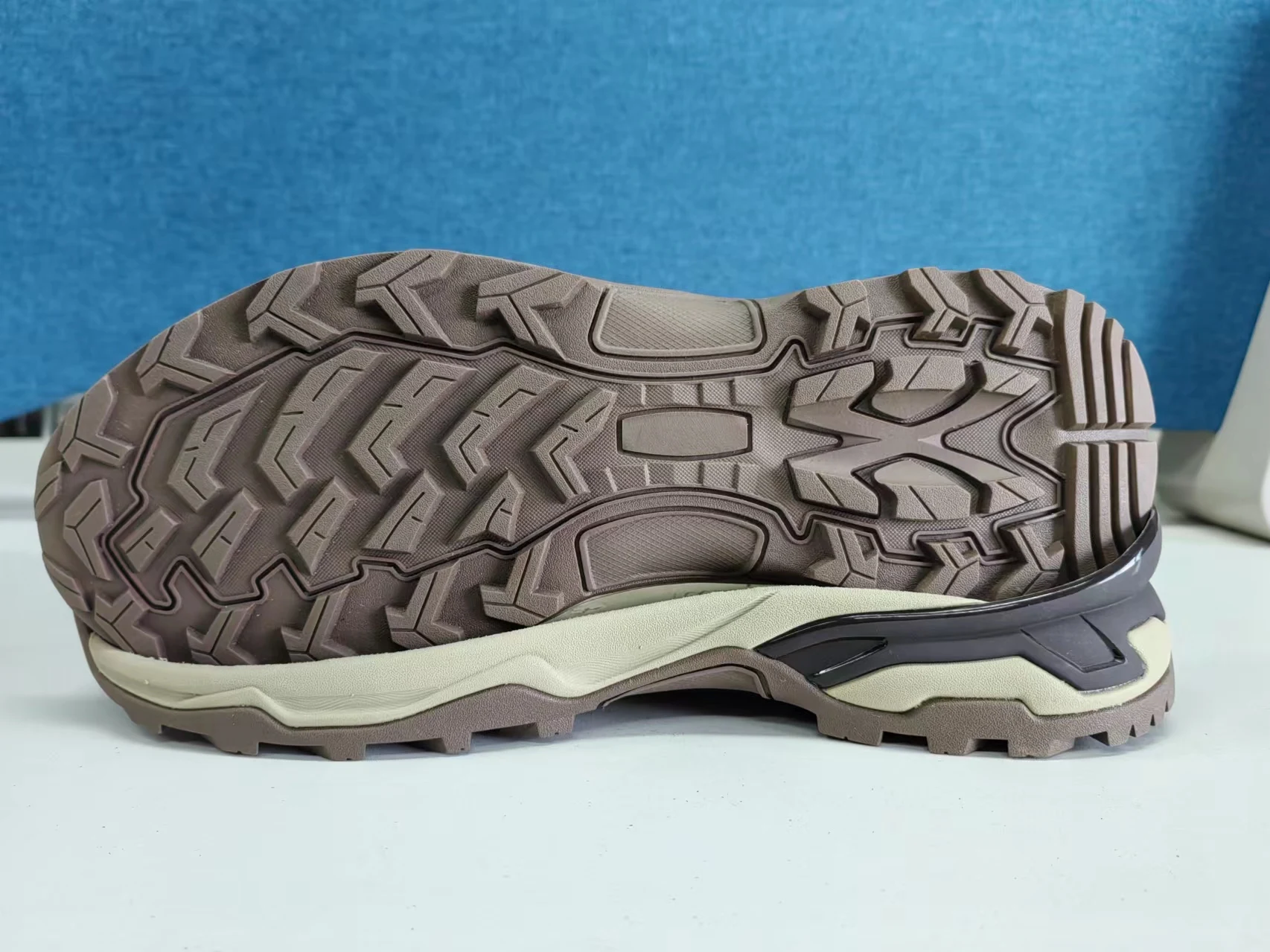 Factory Wholesale High Quality Sport Sole Outdoor Climbing Lightweight Sole Wear-Resistant Material Safety Shoe Outsole