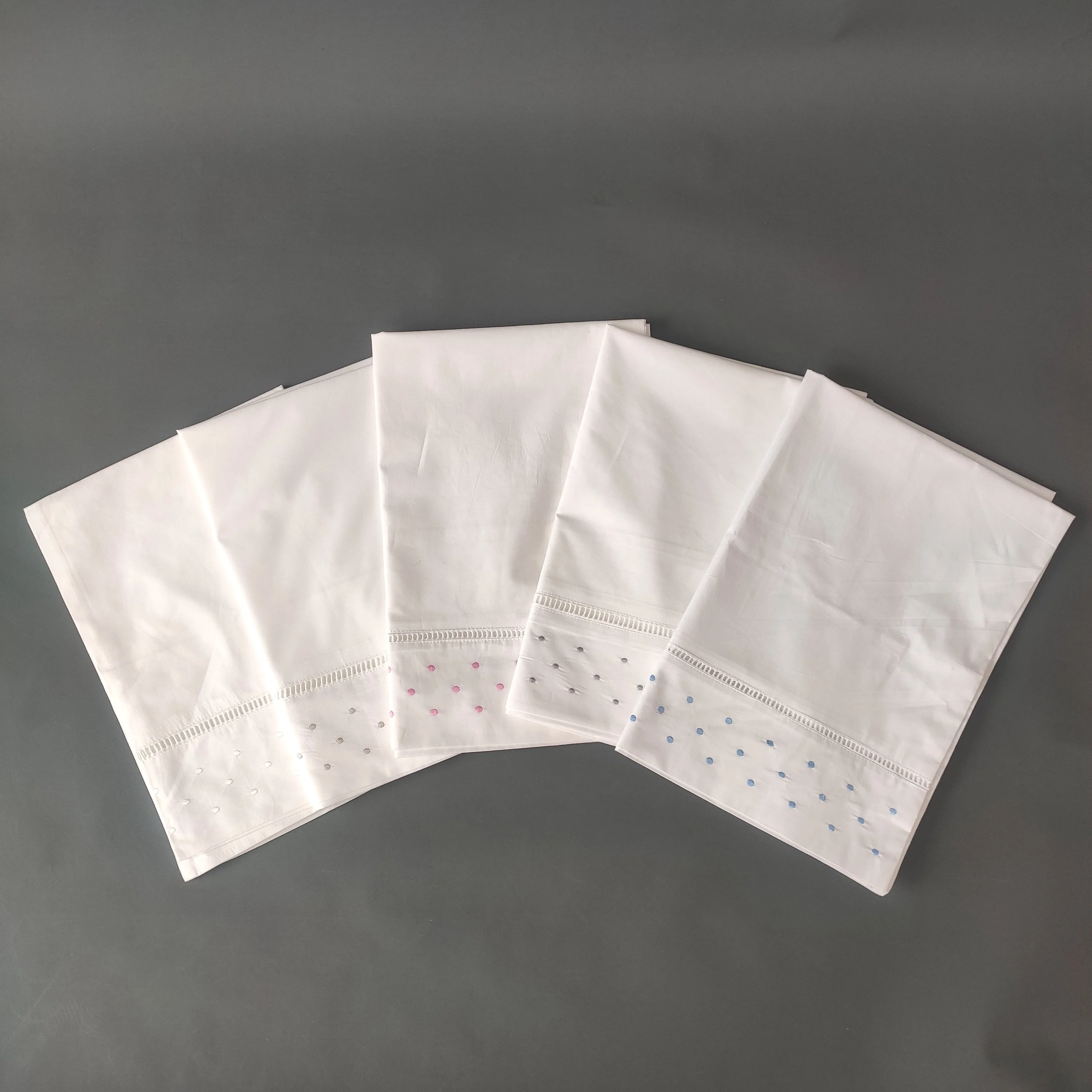 100% cotton duvet cover set with embroidery white pillowcase