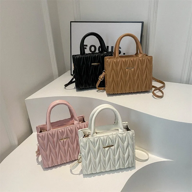 2024 Spring New Korean Retro Fashion Simple Ladies Handbag Small Square Shoulder Crossbody Bag with Zipper Closure Trendy PU