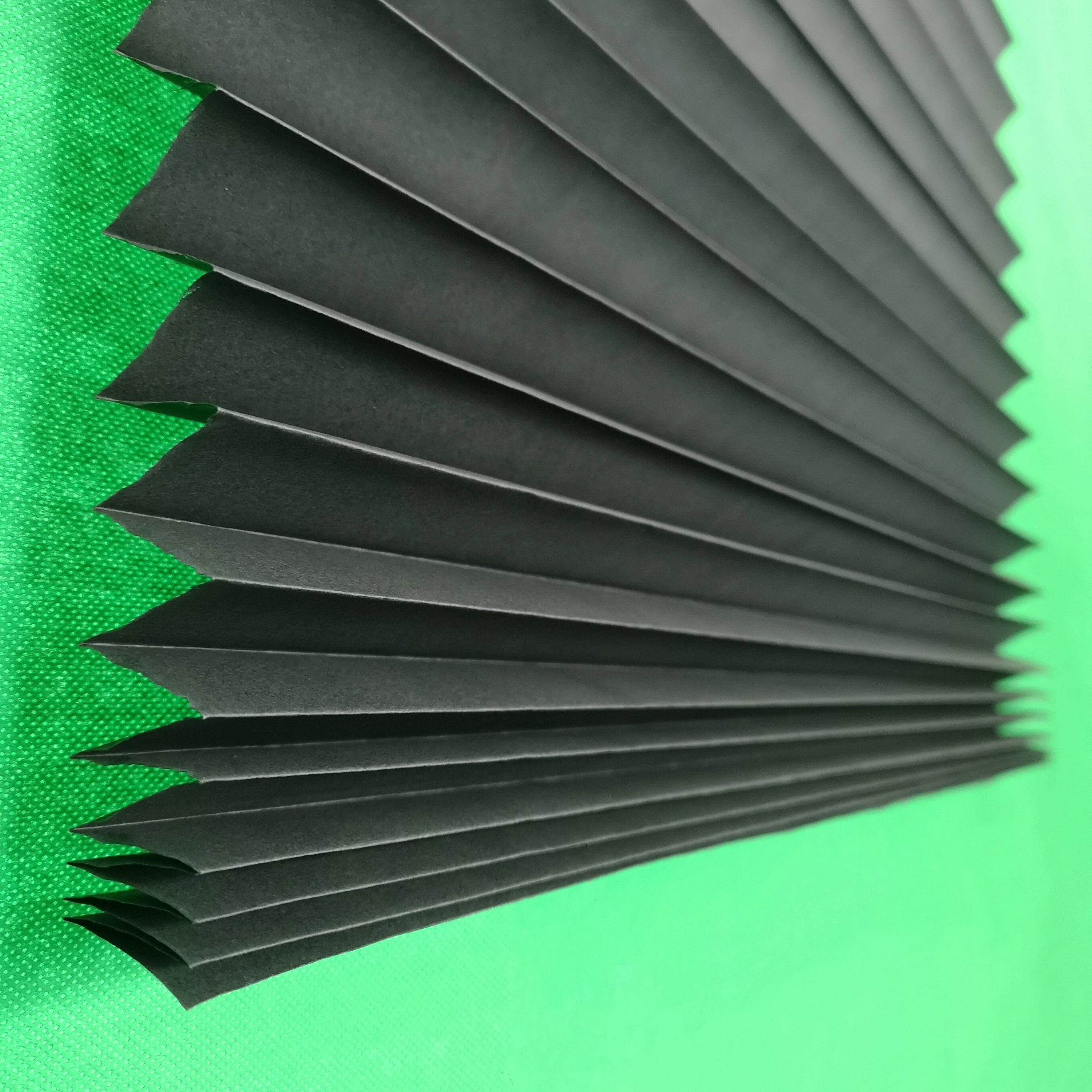 Maylianup Factory Price Black Paper Window Curtains Woven Modern Solid Window Blinds Wooden Windows Decor Roman Garden Pleated