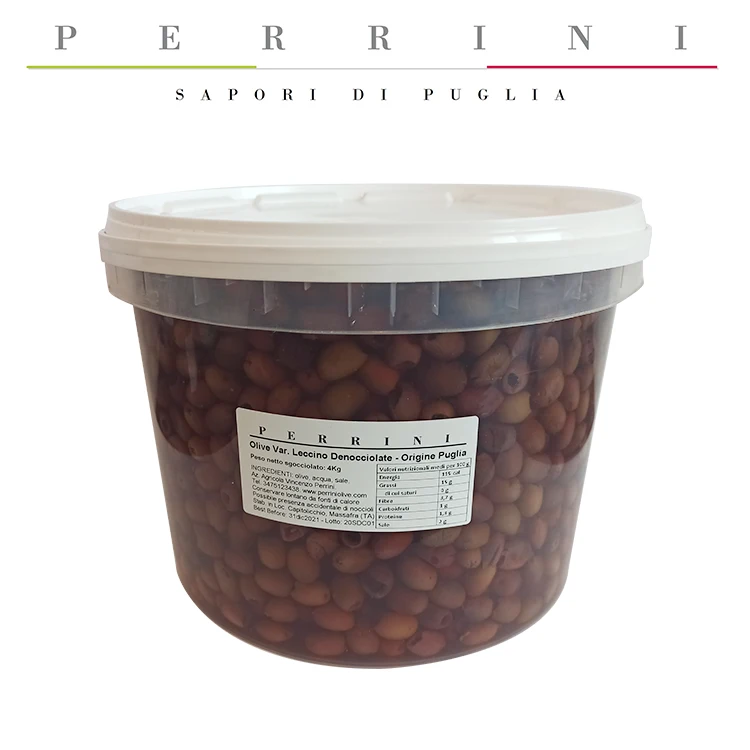 
 Маринованные коричневые/черные оливки, «Leccino» или «Ривьера» в ведре для домашних животных в рассоле Taggiasca  