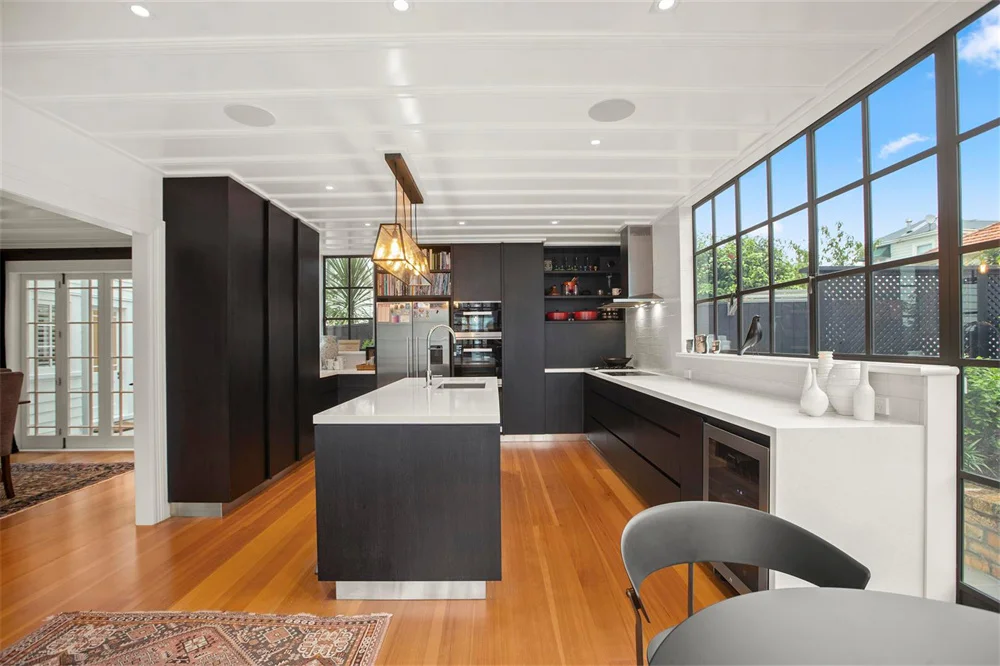 High end custom supplier cheap price modern japanese style mdf solid wood Storage kitchen cupboard design