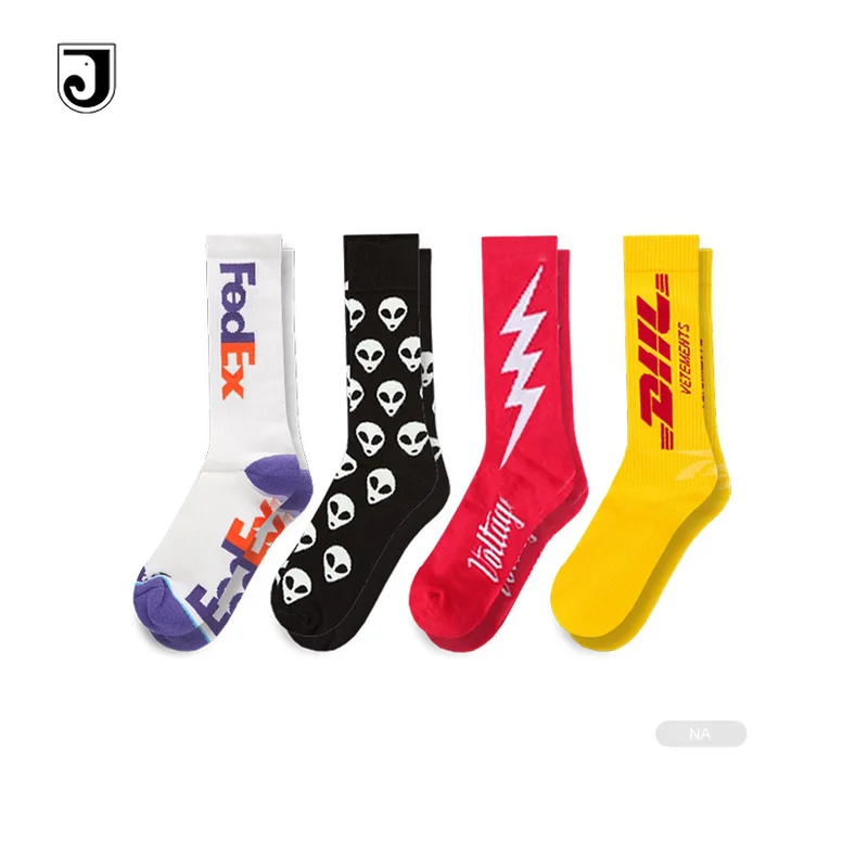JL- O0122 custom letter pattern socks different text winter socks custom logo skate socks