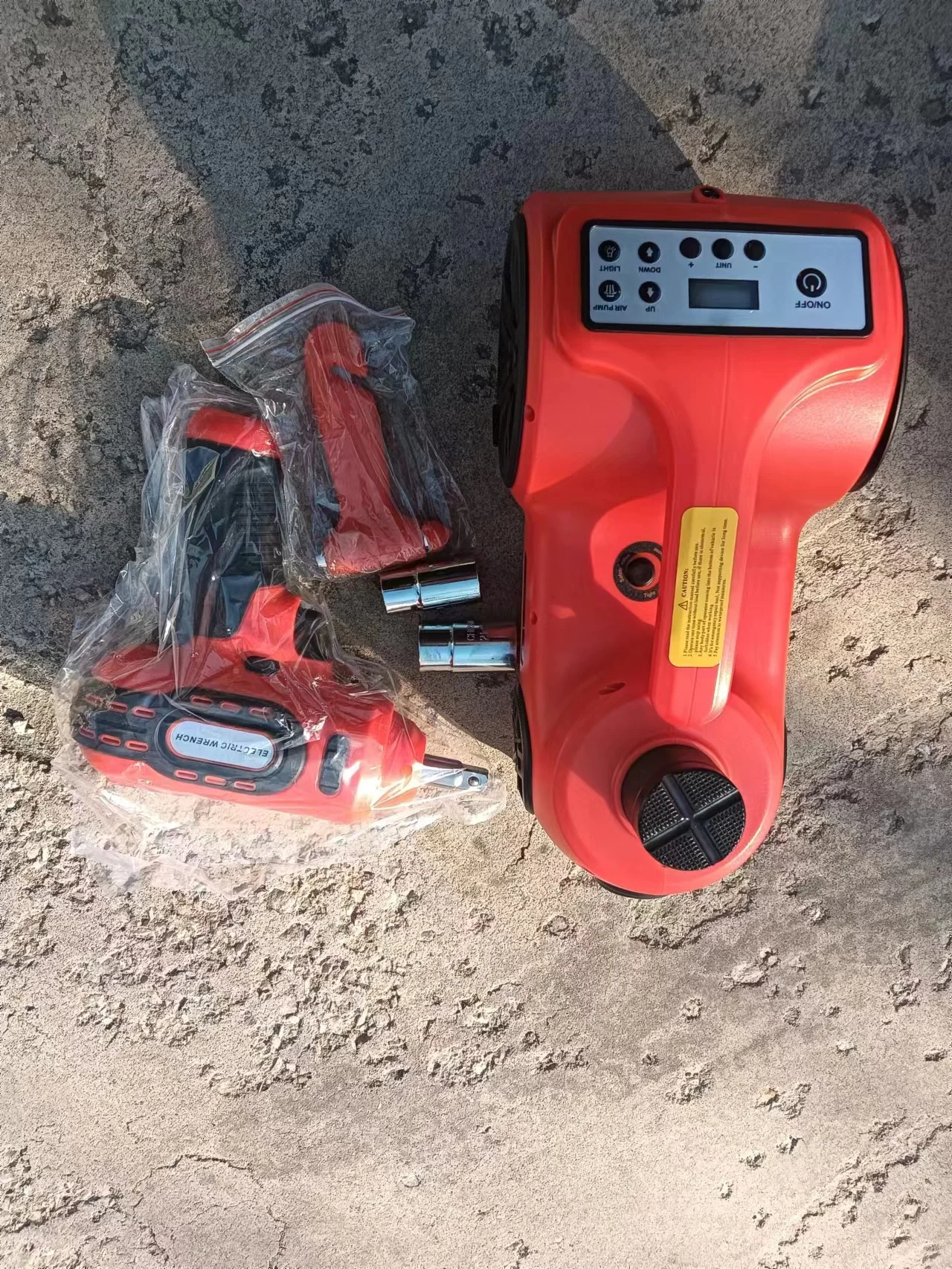 Hydraulic jack, electric wrench, inflation pump set