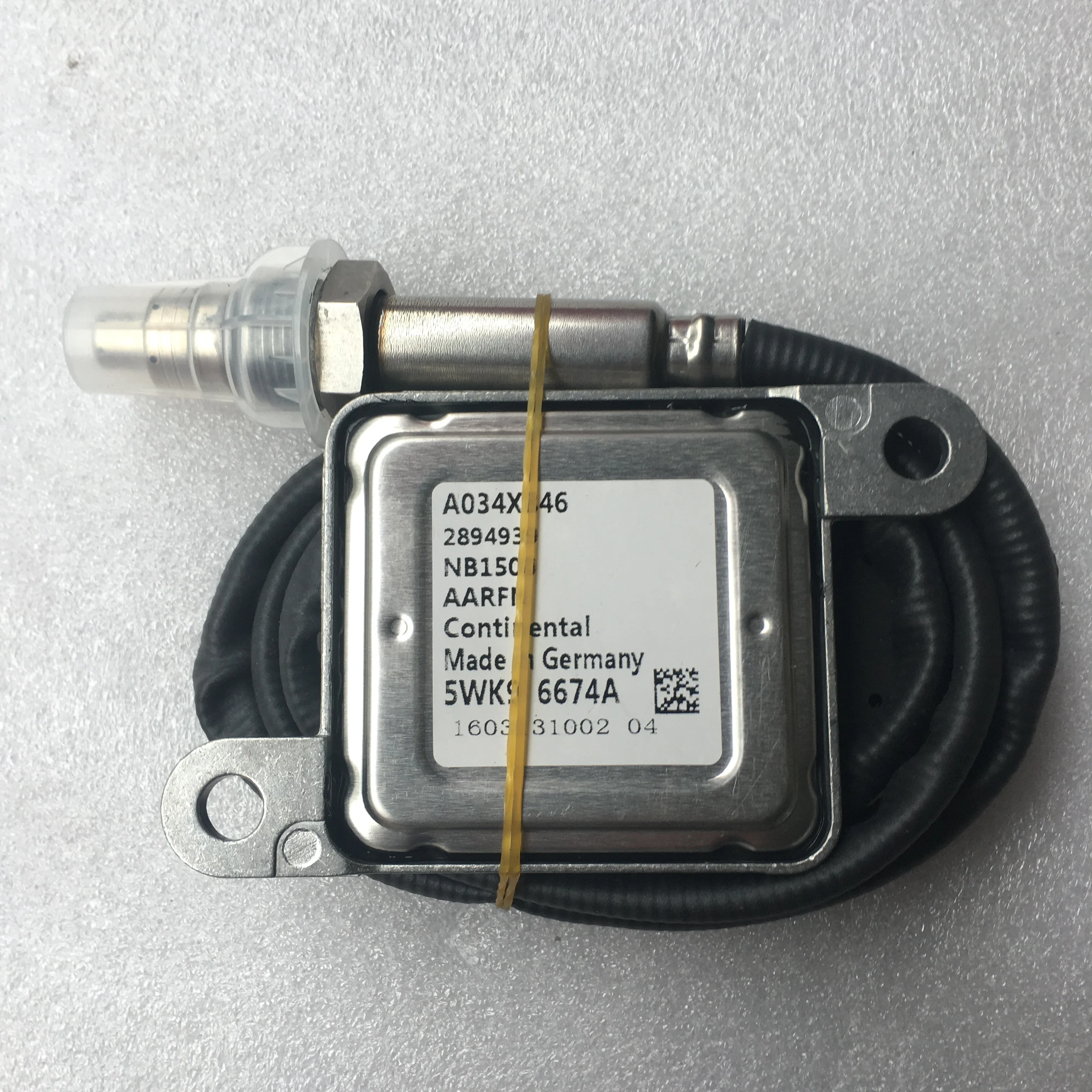 Оригинальный новый датчик азота и кислорода 5WK96674A 2894939 масла по хорошей