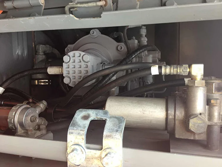 Used excavator used Hitachi ZX135 Excavator Premium Heavy Equipment Used Digger Original Paint Hitachi Zaxis135