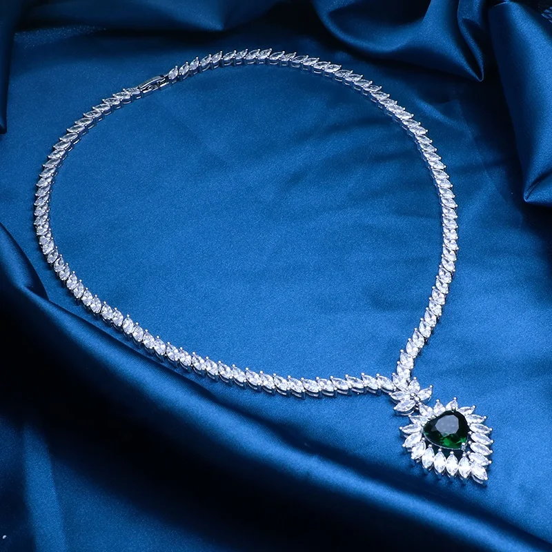 High Quality Brand New Fashion Luxury Sparkling Square Cubic Zircon With Green Stone Jewelry set For Wedding Party Occasion