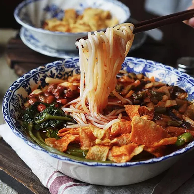 Customized professional asian food wholesale ramen hot spicy noodles halal with factory price