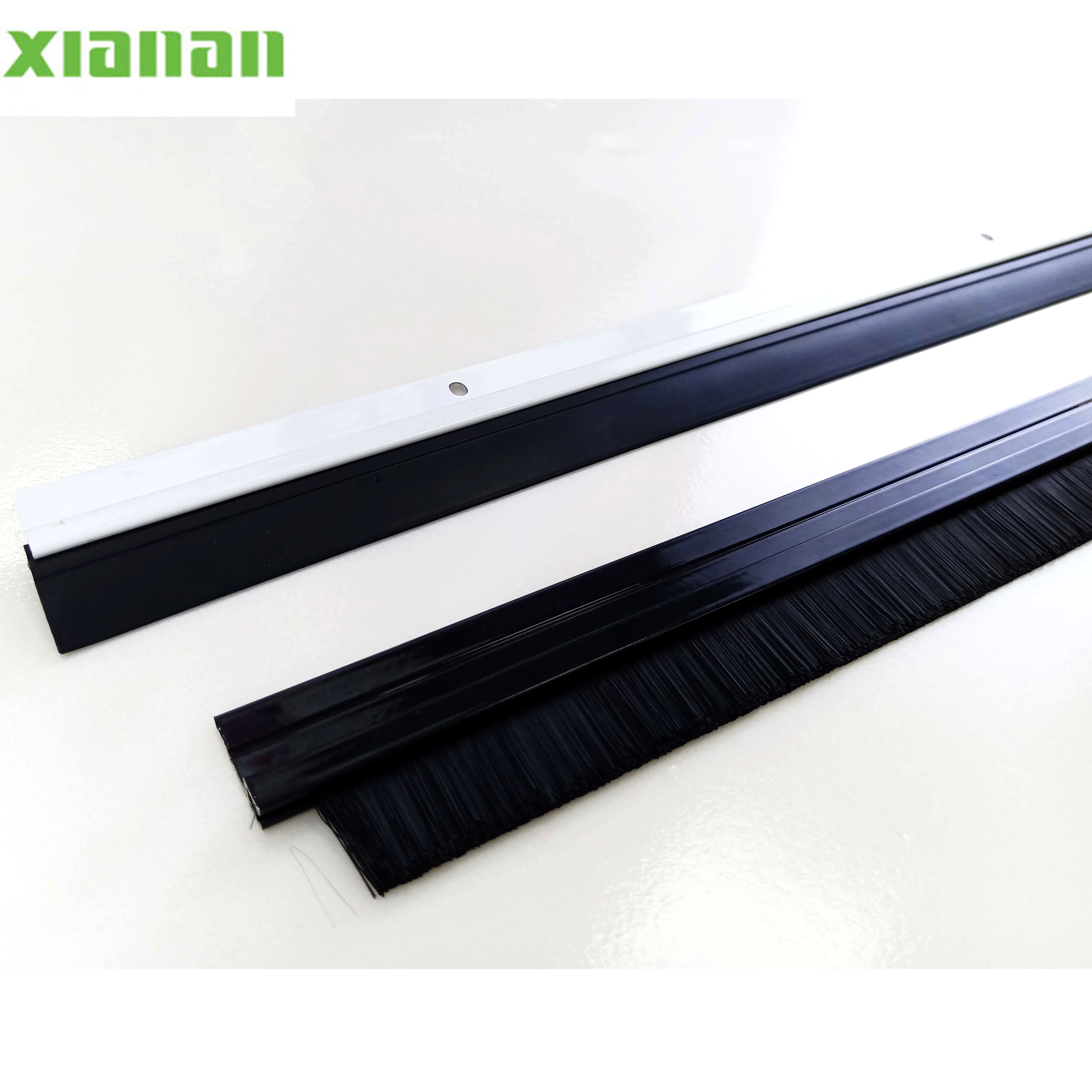 High quantity black revolution door seal strip door bottom brush