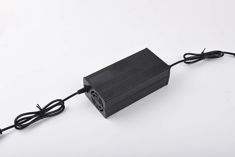 Latest design promotional battery lithium ion charger lithium ion battery fast charger industrial charger for lithium batteries