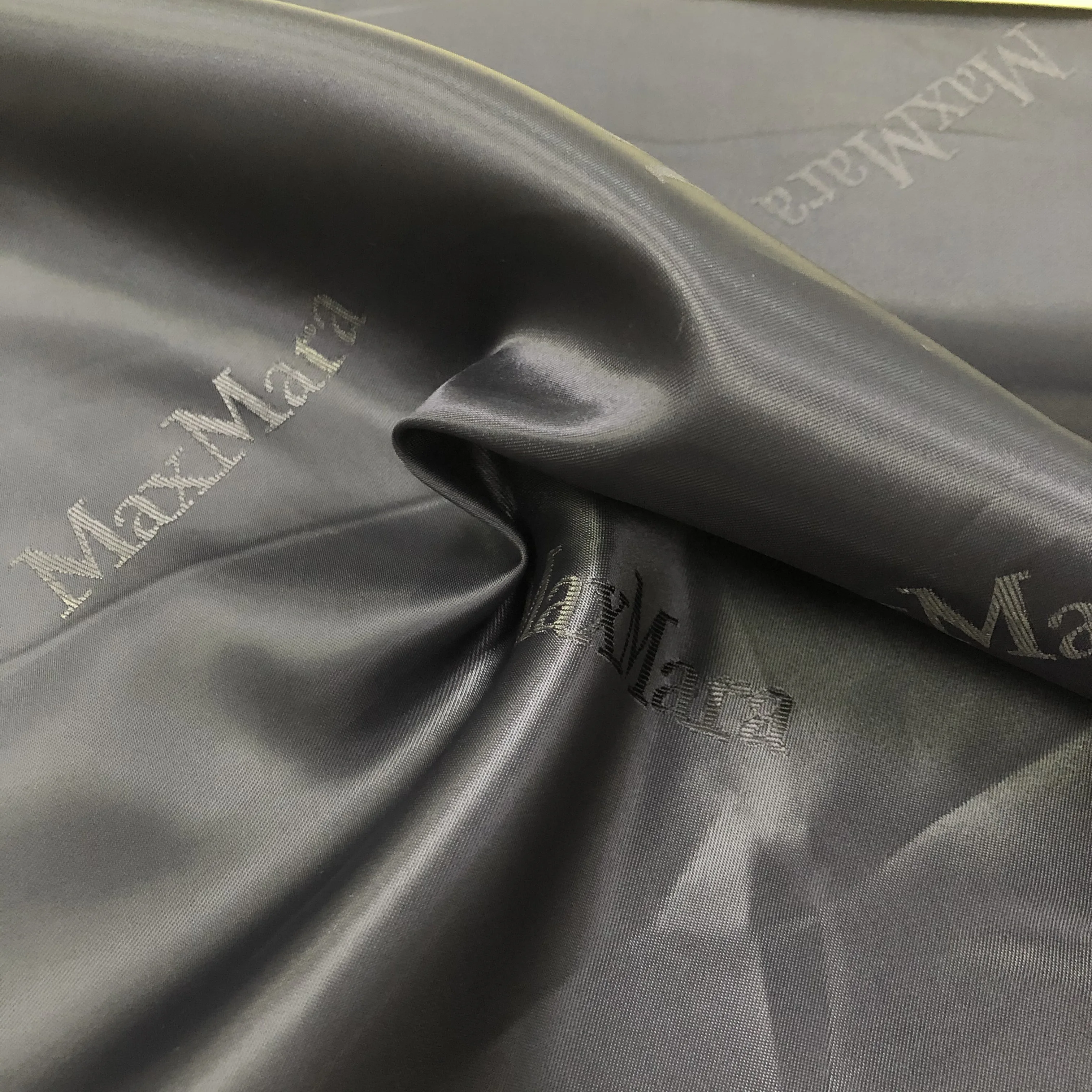 viscose rayon satin crepe fabric plain for dress