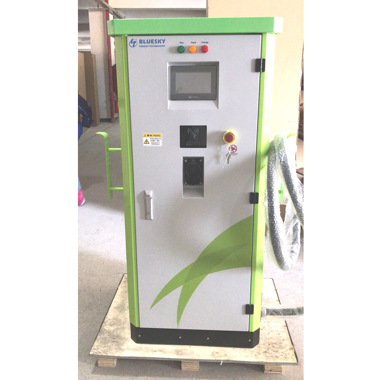 60 кВт DC EV Charger Manufacturer CCS/CHAdeMo/GBT