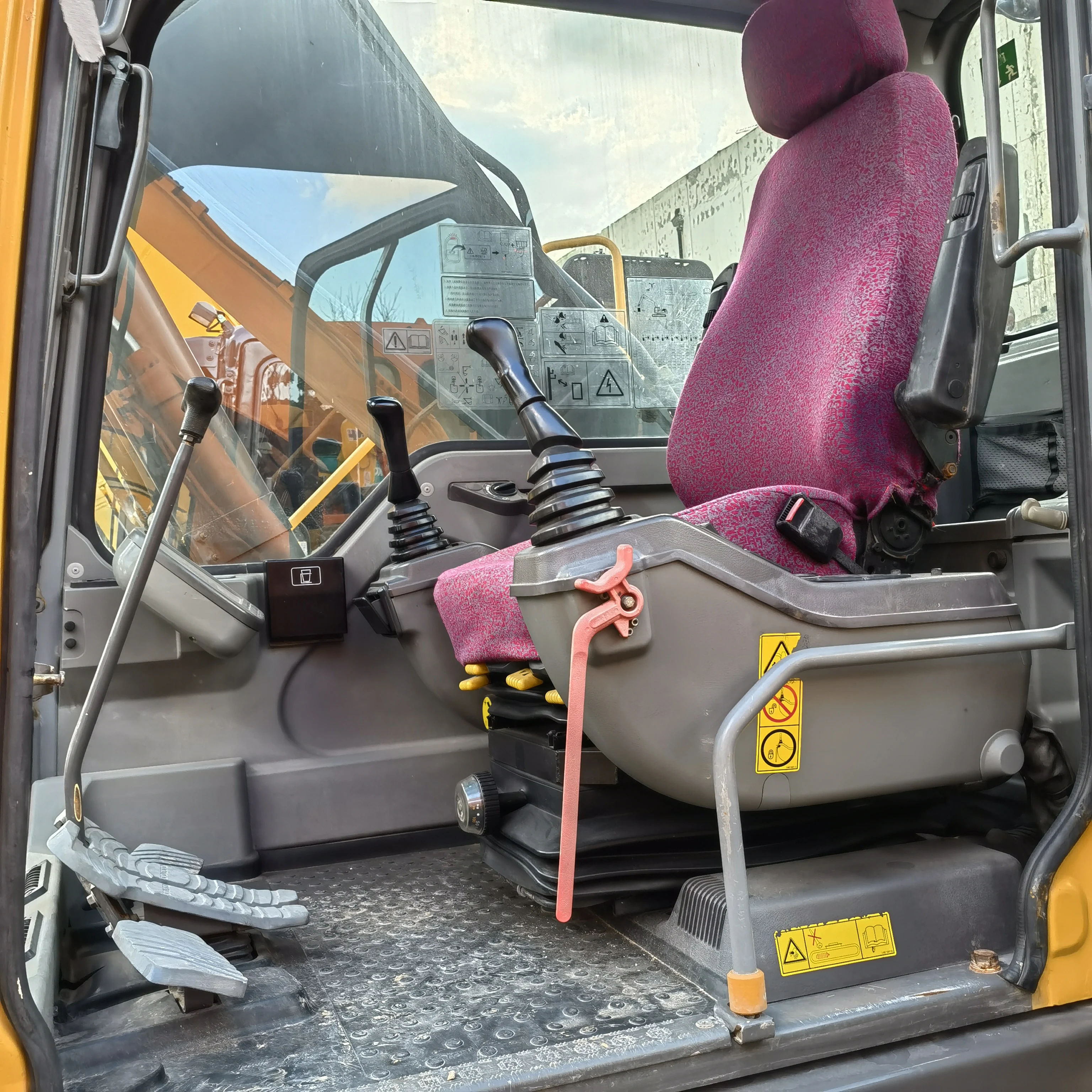 Высококачественный оригинальный гусеничный экскаватор VOLVO EC240 для продажи Подержанный Volvo 240 24Ton подержанный