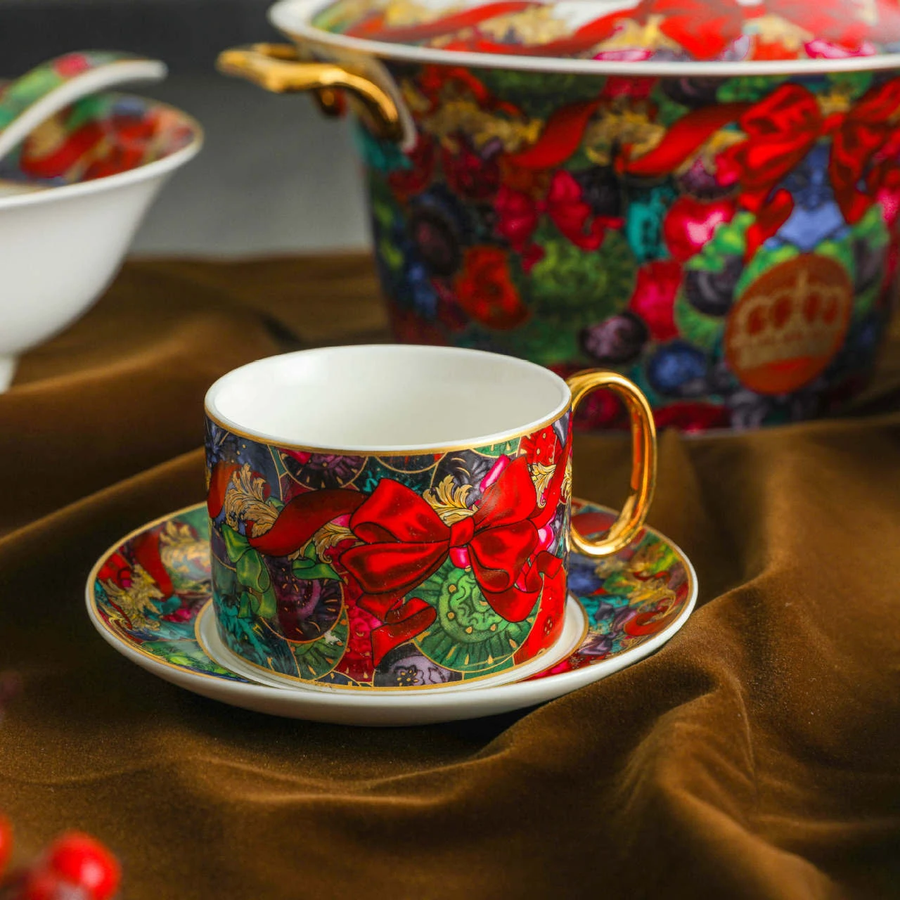 Red christmas bone china 61pcs dinnerware set holiday gift set porcelain tableware dinner set