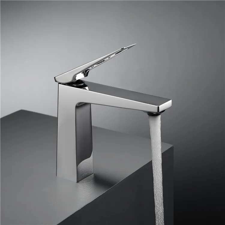 OEM Manufacturer Deck Mounted Chrome Color Basin Sink Water Faucets Mixers Taps Single Handle Brass Bathroom Basin Faucet