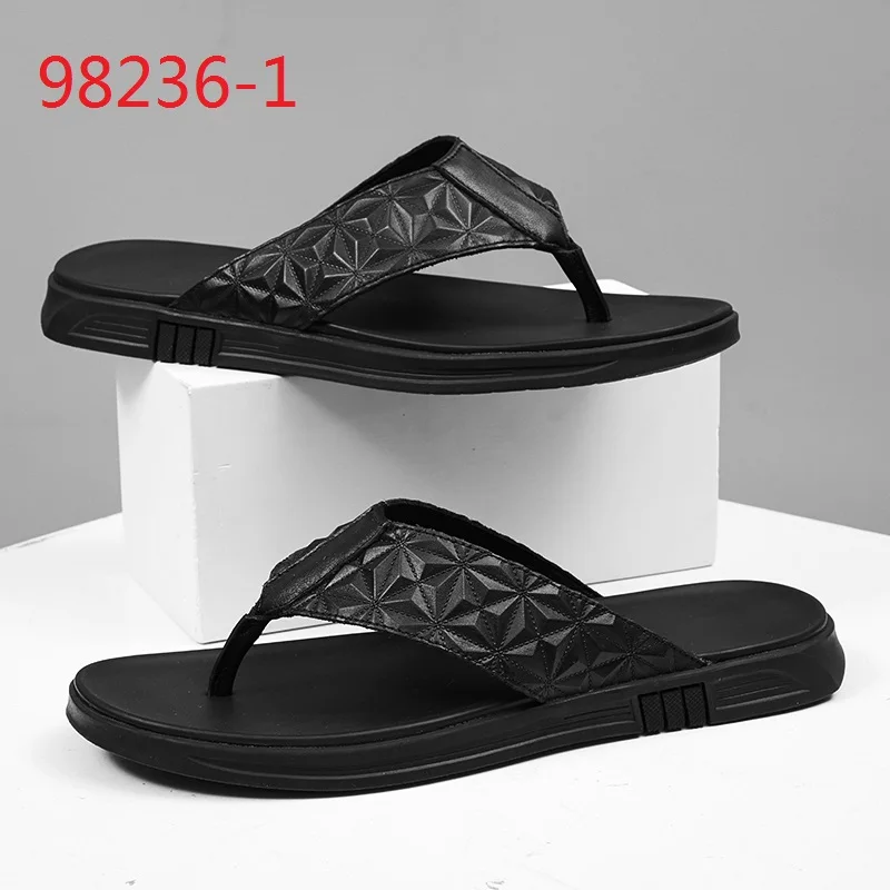 New High Quality Men Genuine Leather Flip Flops Beach Style Fashionable Lightweight Slippers Rubber Outsole