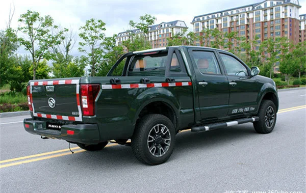 Factory price Huang Hai N1S LHD double cabin 4x4 gas pickup truck for sale
